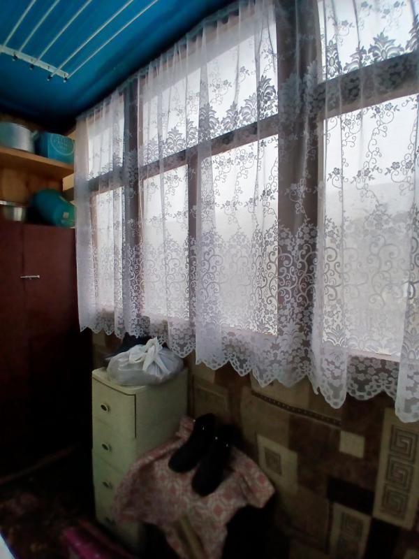 Продается 2-комнатная квартира с раздельными ходами (распашонка) на комфортном третьем этаже по адре - Новотроицк