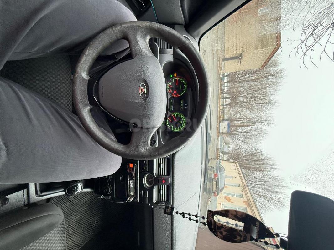 Продам приору
В хорошем состоянии для своих лет 
Много чего было сделана и поменяна 
Из минусов - Орск