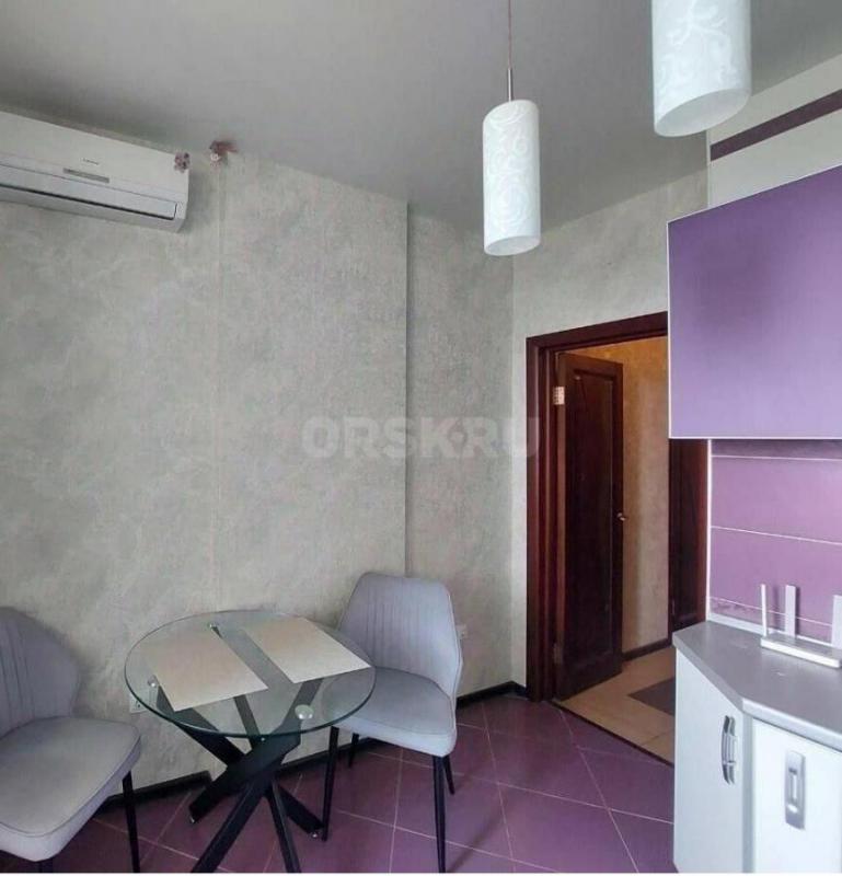 Сдается уютная однокомнатная квартира возле Васнецова по Вяземской улице, 24Б  в хорошие руки, в ква - Орск