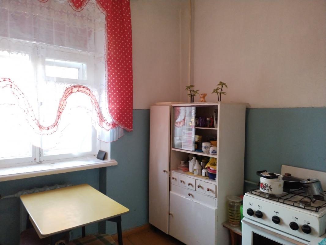 Продается 3-комнатная квартира старого типа по адресу Советская 7. - Новотроицк