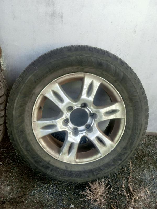 Продам комплект зимних колёс. - Новотроицк