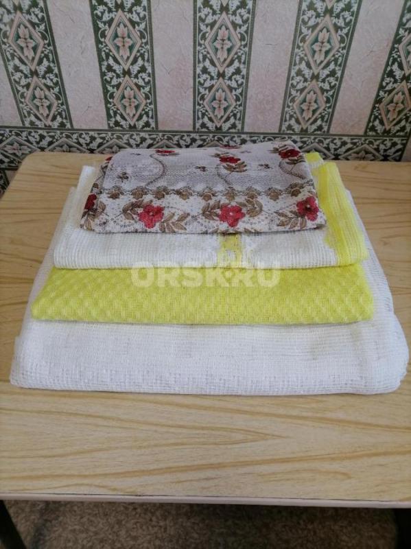 Ткани разные: х/б - ситец, сатин, фланель, полотенечная вафельная, наперник, шёлк, трикотаж чёрный, - Орск