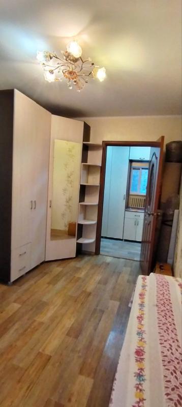 Продается 2-комнатная квартира  ,по адресу: г. - Новотроицк