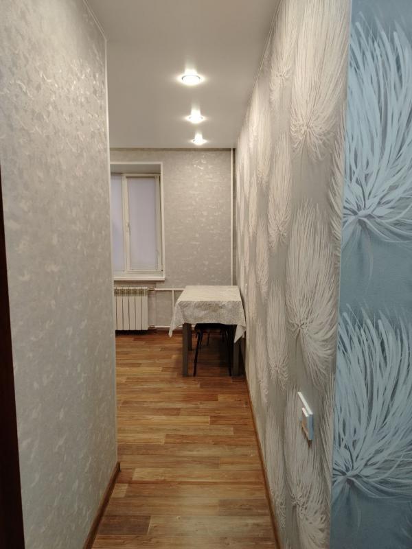 Продается 2-комнатная квартира  ,по адресу: г. - Новотроицк