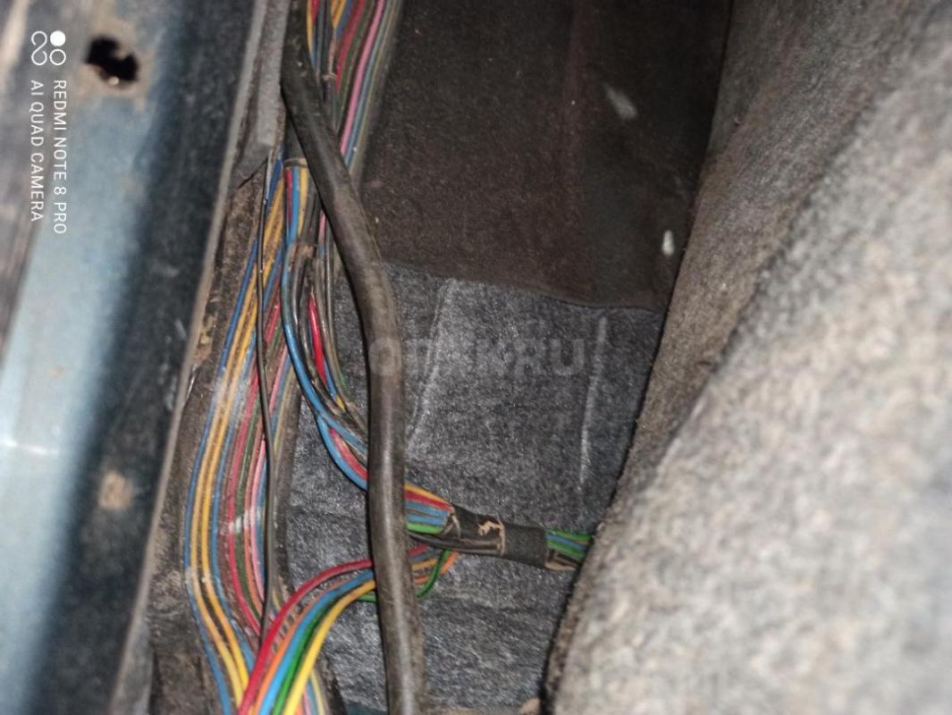 Машина на учёте, купил за 140к в прошлом году на себя не переоформлял, езжу каждый день вторая машин - Гай