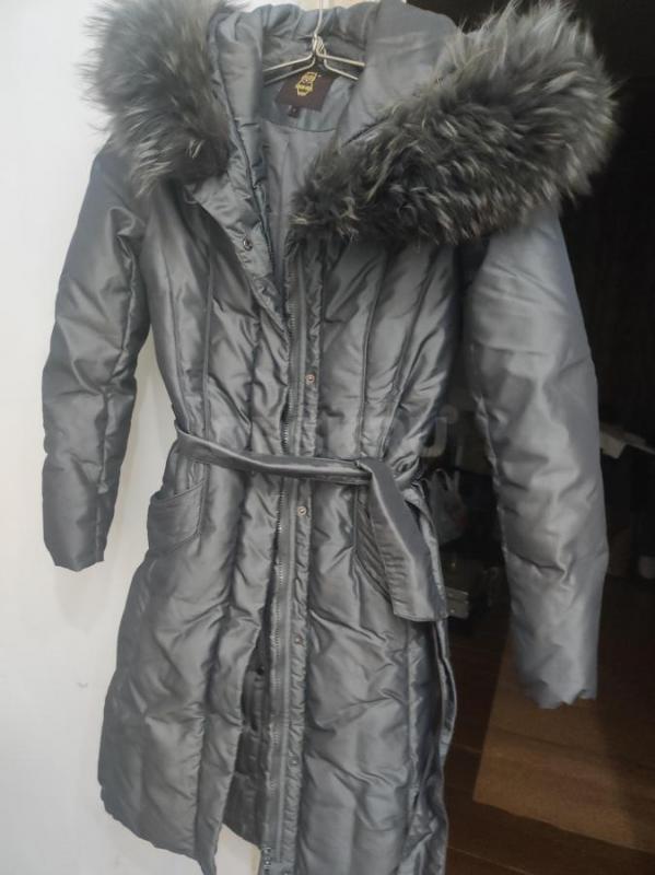 Продам пуховики женские   46-48-50 --1300  и шубку 48--2000 , всё в хорошем состоянии - Орск