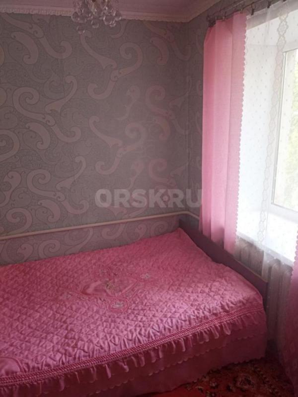 Продаю 3-х комнатную квартиру( маломерка), общей площадью 44 кв. - Орск