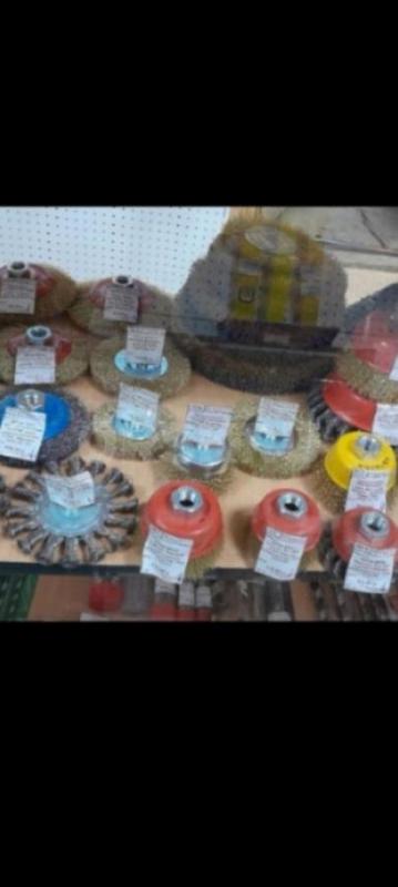 Куплю толстая кошма, наждачная бумага зернистая, утеплитель на фольге 100рубл. - Орск