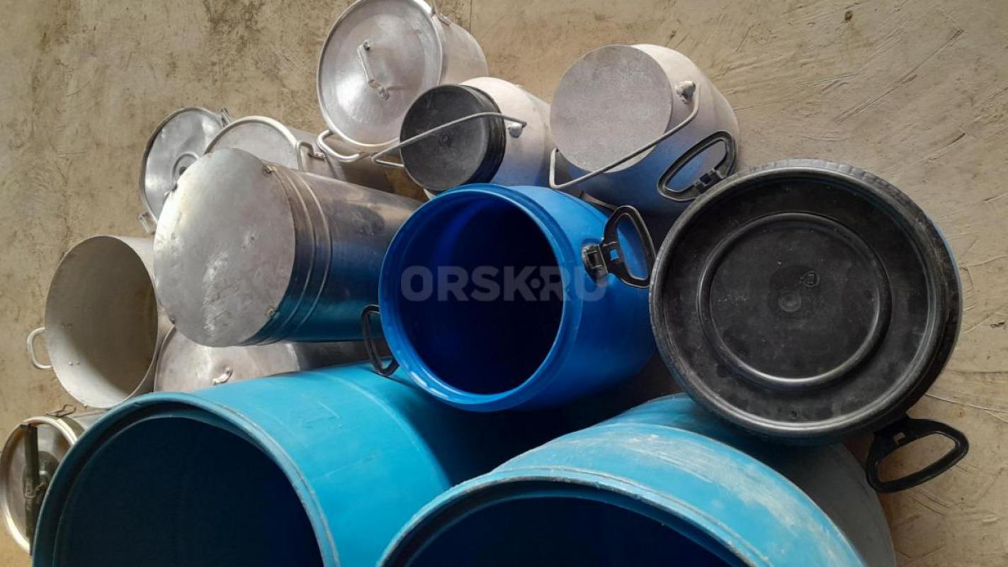Продам пластмасовые бочки 55-220литр, алюминевые, дюралевые кастрюли 10-50литр и т. - Орск
