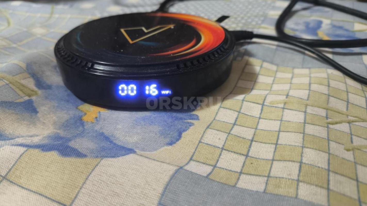 Телевизор dexep показывает 20 бесплатных цифровых канала плюс смарт приставка vontar w2 срочно. - Орск