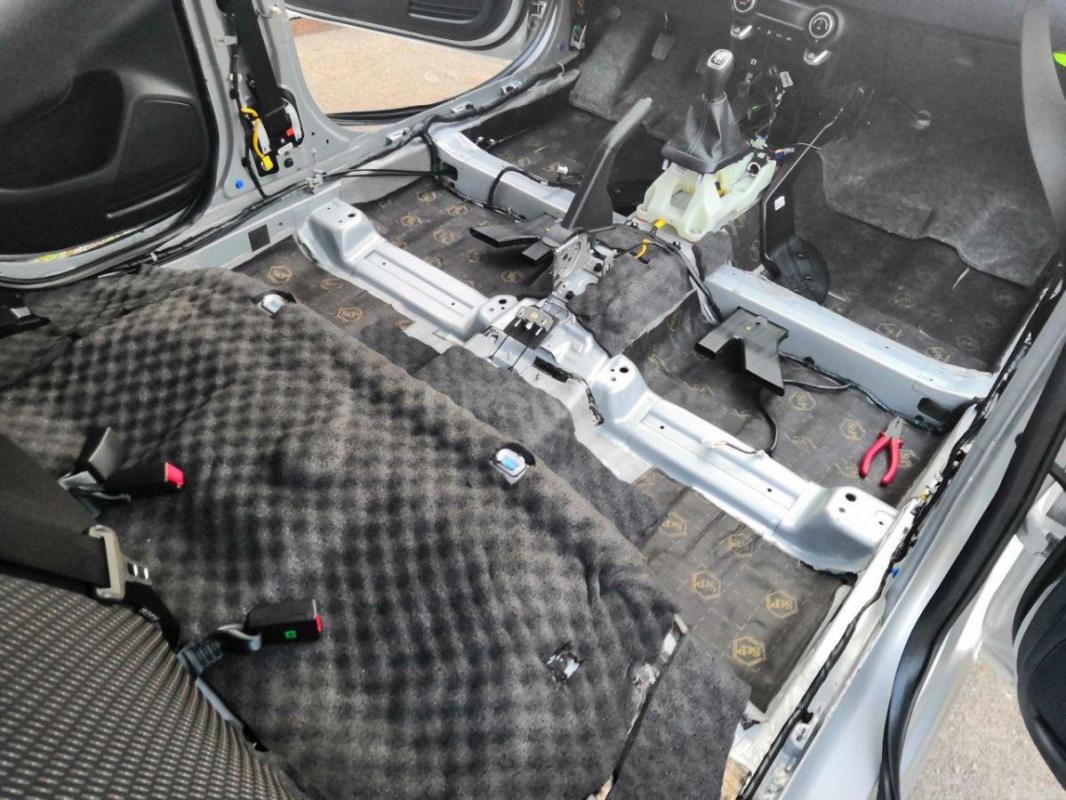 Kia Rio 4 
2хоз
2018 год 
130000 пробег 
Комплектация Red Line (климат контроль , круиз контроль - Орск