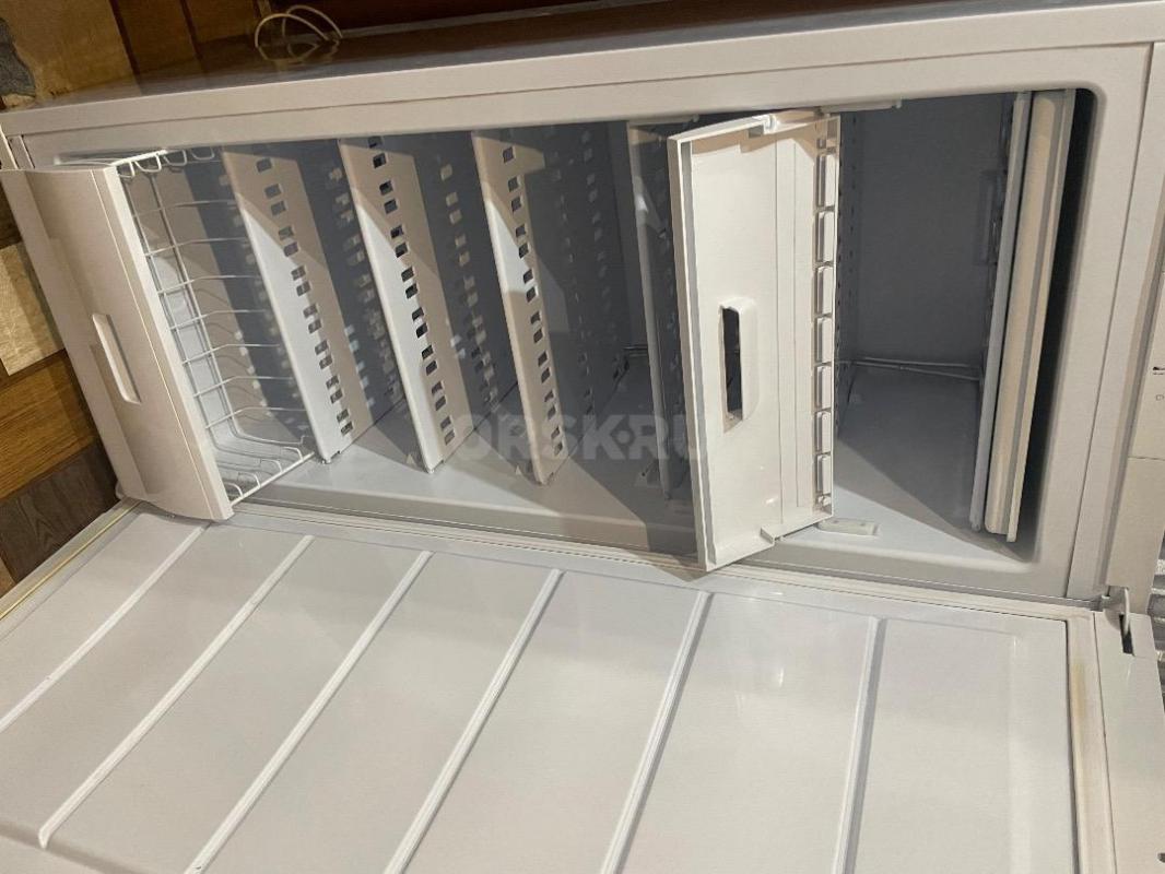 Продам вертикальную морозильную камеру. - Орск