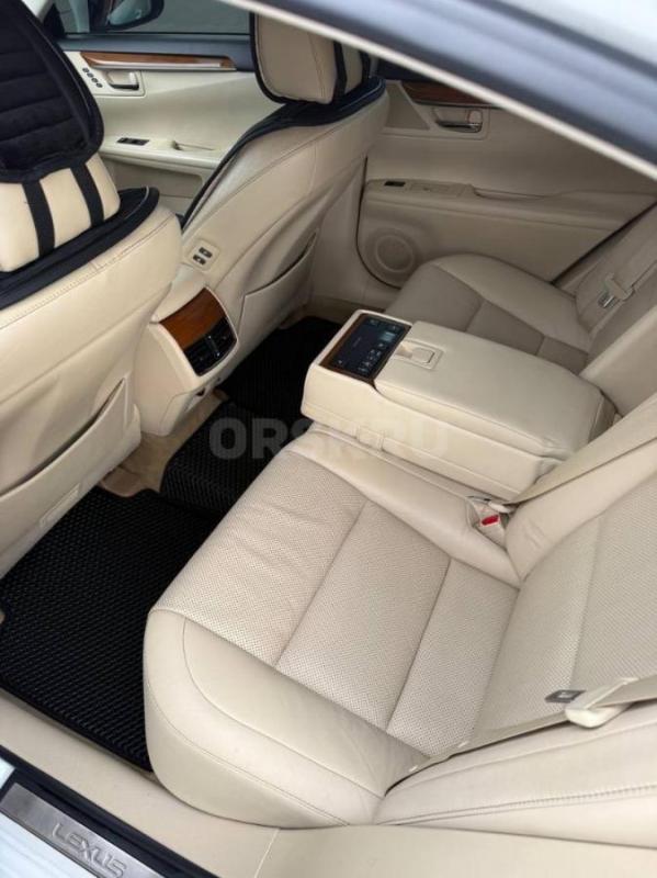 2014 год 
3,5 двигатель ,
235,000 пробег 
Авто в отличном состояние ,не единой крашеной детали ! - Орск