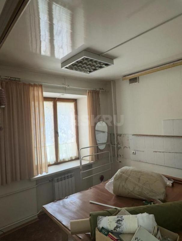 Сдам в аренду Встроенное помещение площадью 100 кв м в Центре на пересечении ул. - Орск