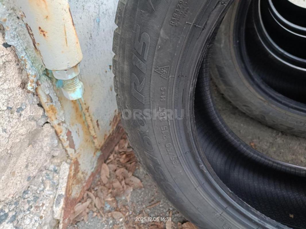 Комплект зимних шин (б/у, 4 шт.) Pirelli Ice Zero. - Орск