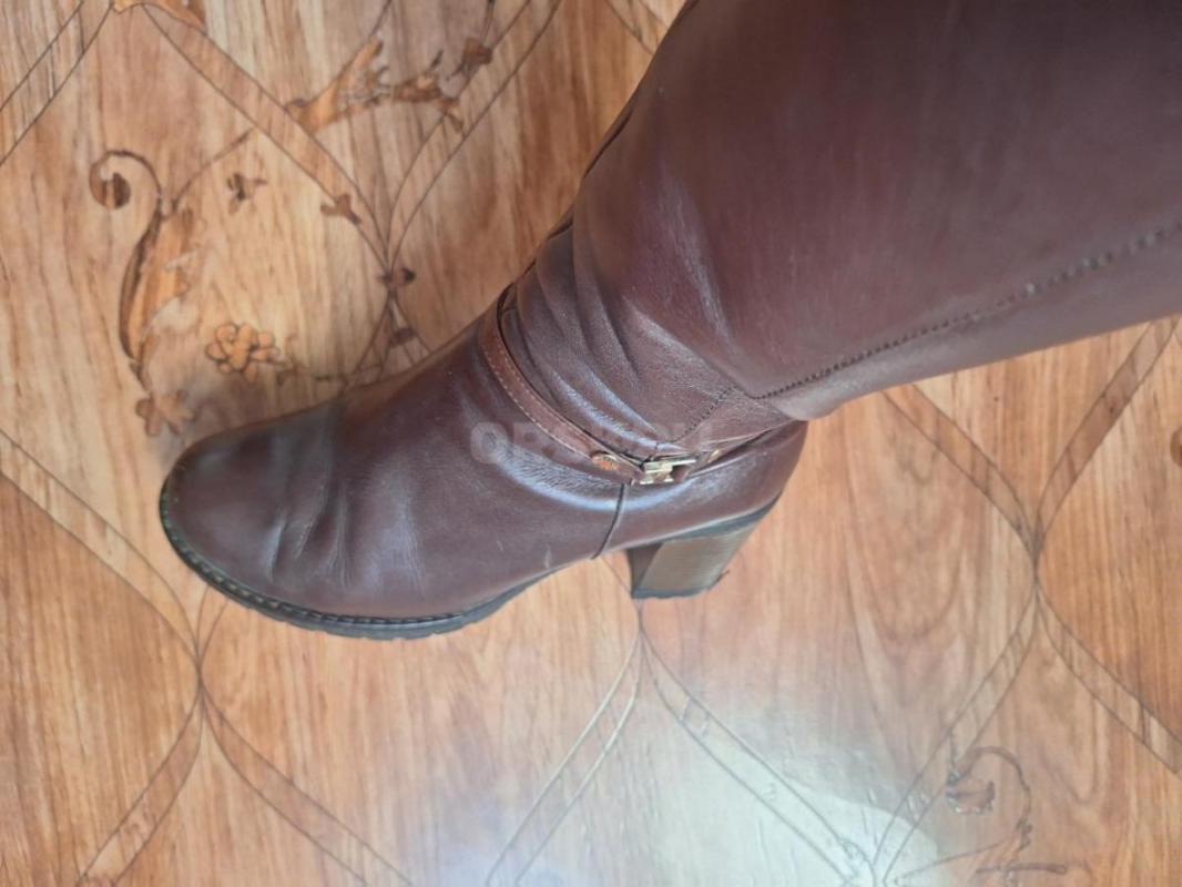 Кожанные сапоги б/у и новые полуботинки 38 и 37 размера соответственно за 1000 и 1500 руб. - Орск