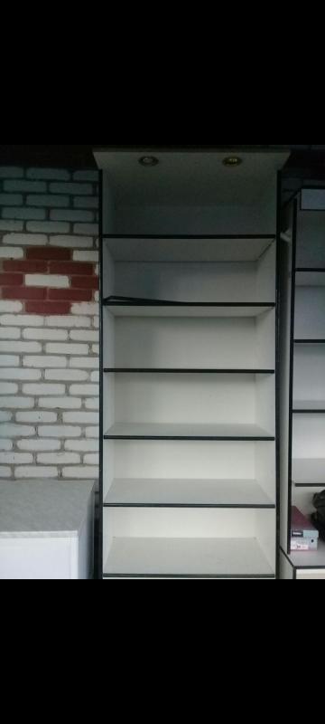 Продам витрины разные, манекены, вешалки, крючки для экономпанели, подставки спрашивайте много что е - 