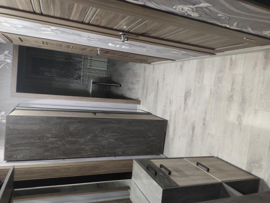 Продам 1 комнатную квартиру с ремонтом на 4 комфортном этаже. - Новотроицк