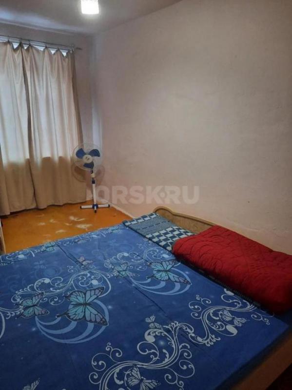 Сдам на длительный срок 3хкомнатную квартиру, частично мебелированную (Орск,Комарова д.20). - Орск