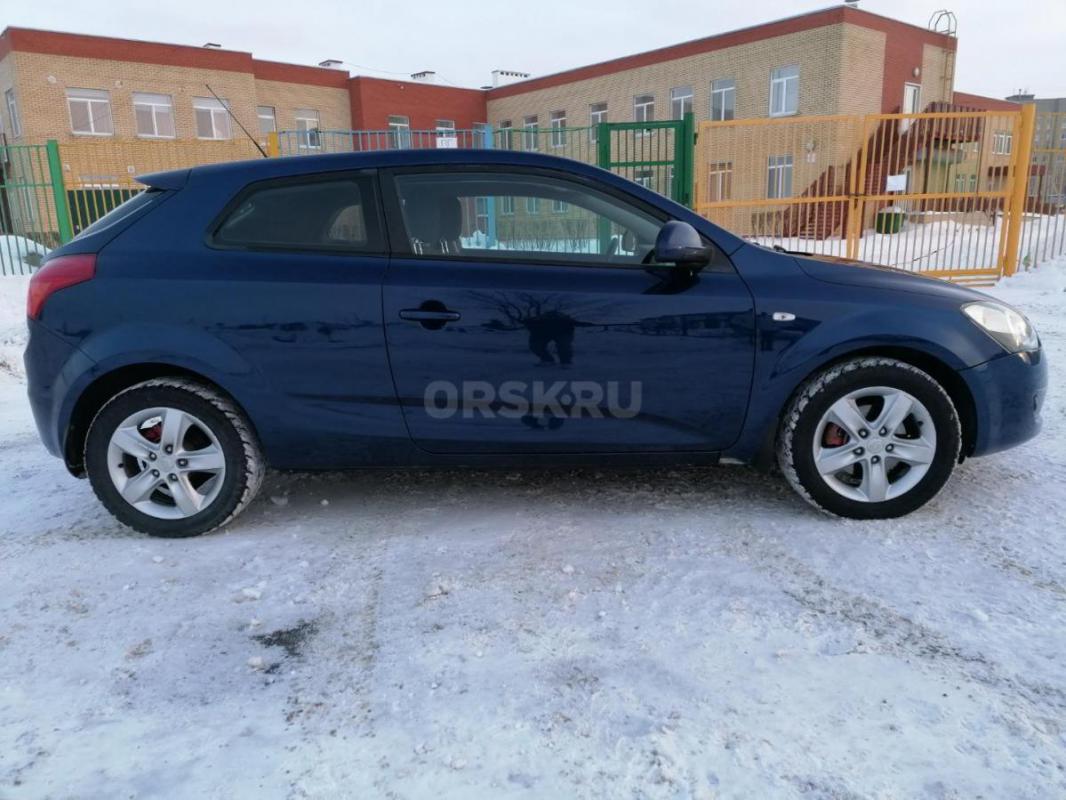 Продам Kia ceed купе в красивом цвете в отличном состоянии. - Орск