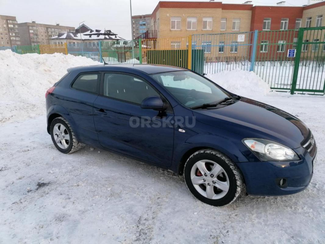 Продам Kia ceed купе в красивом цвете в отличном состоянии. - Орск