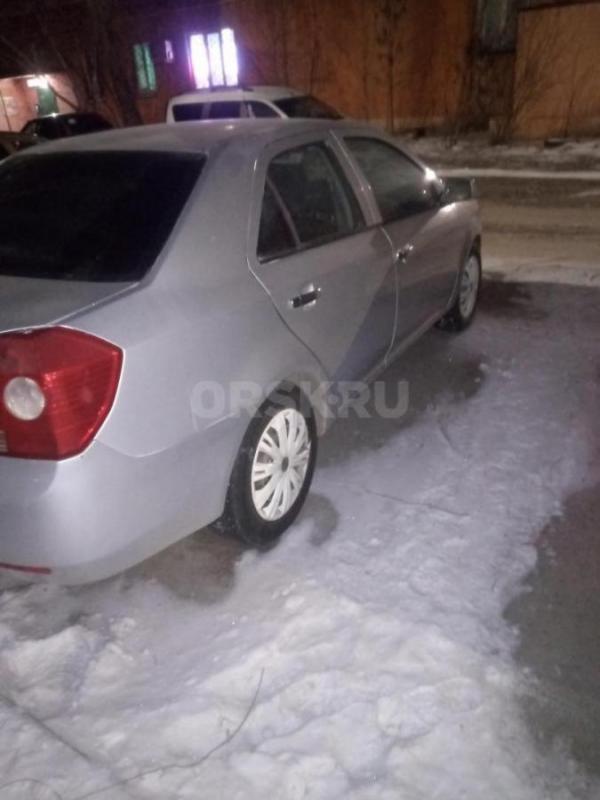 В хорошем состоянии, Дно пороги завод, в родном окрасе. - Орск