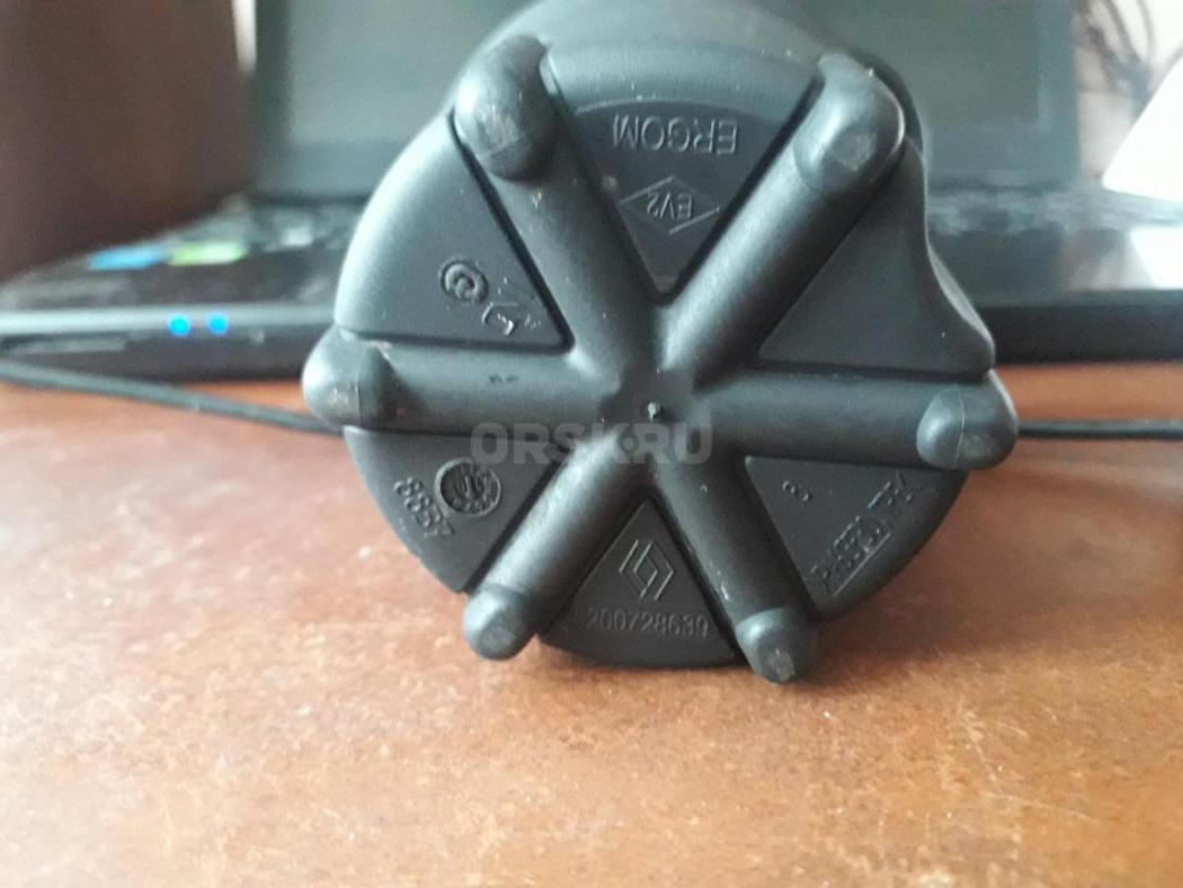 Автомобильная пепельница для Renault Oem 8200728639 - Орск