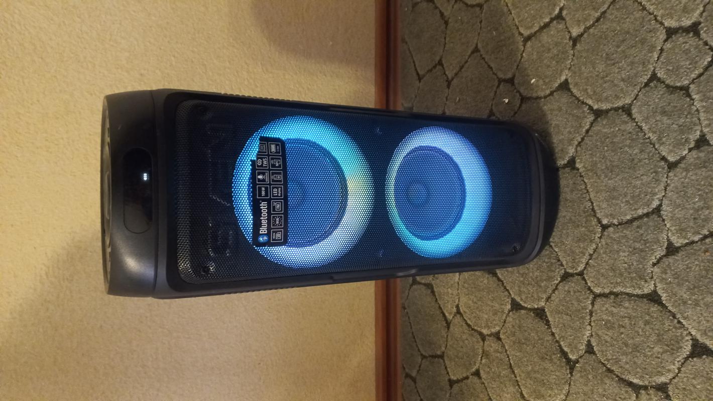 Колонка Sven PS‑800 оснащена двумя литий‑ионными аккумуляторами (Li‑Ion) ёмкостью 4400 мАч каждый. - Новотроицк