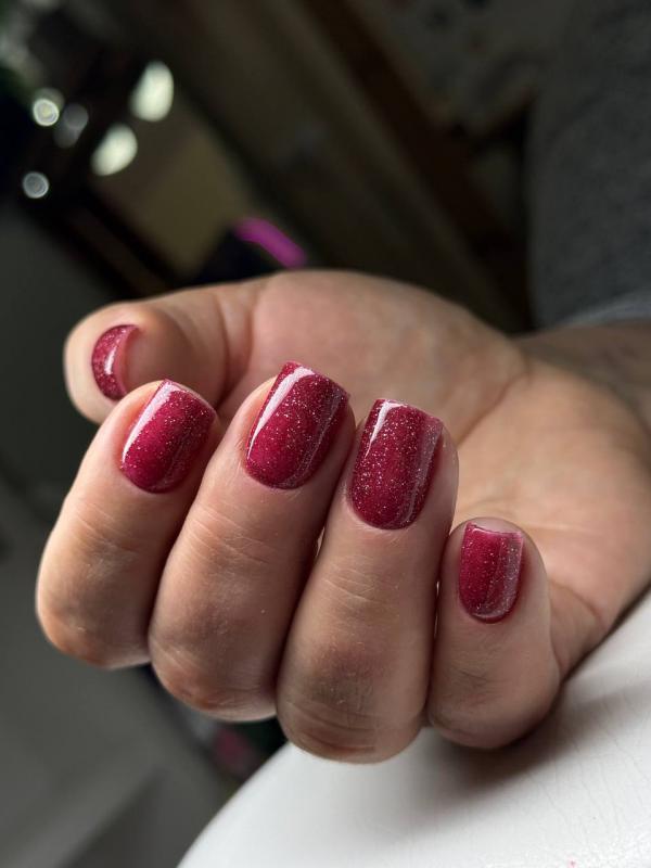 Приглашаю девушек и мужчин на маникюр и педикюр, все инструменты стерелизованы,приятная обстановка. - Новотроицк