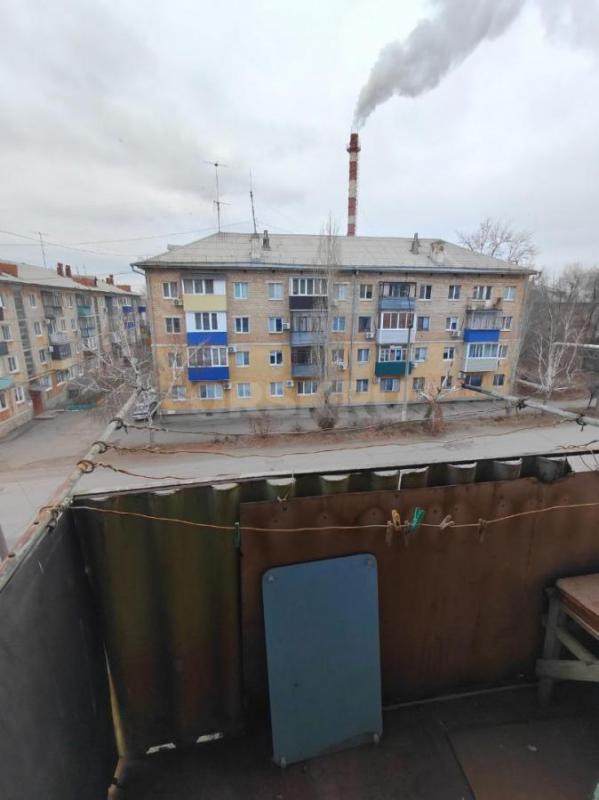 Продаётся двухкомнатная квартира площадью 43.3 квадратных метра на четвёртом этаже пятиэтажного кирп - Орск