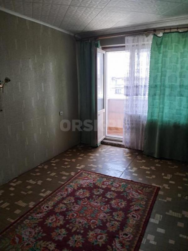 Сдам двухкомнатную квартиру по Щорса остановка 6 школа. - Орск