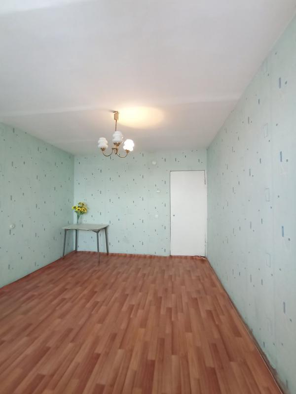 Продается 2х-комнатная квартира  по адресу:  г. - Новотроицк