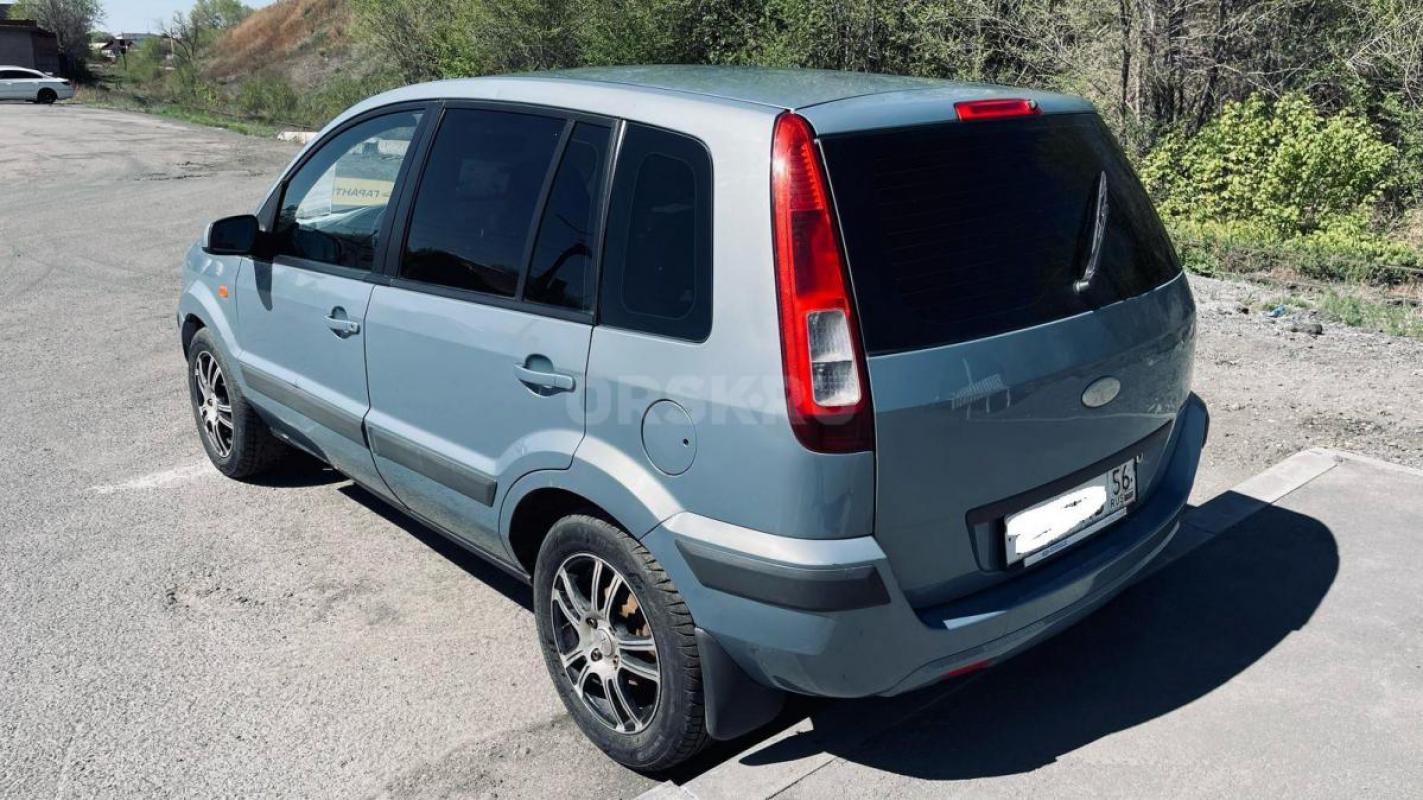 Продается Ford Fusion 2008 года
Комплектация :
- ДВС 1,6; 101 л.с
- Кондиционер (климат контроль) - Новотроицк