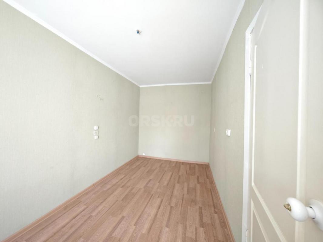 В продаже трехкомнатная квартира по ул. - Орск