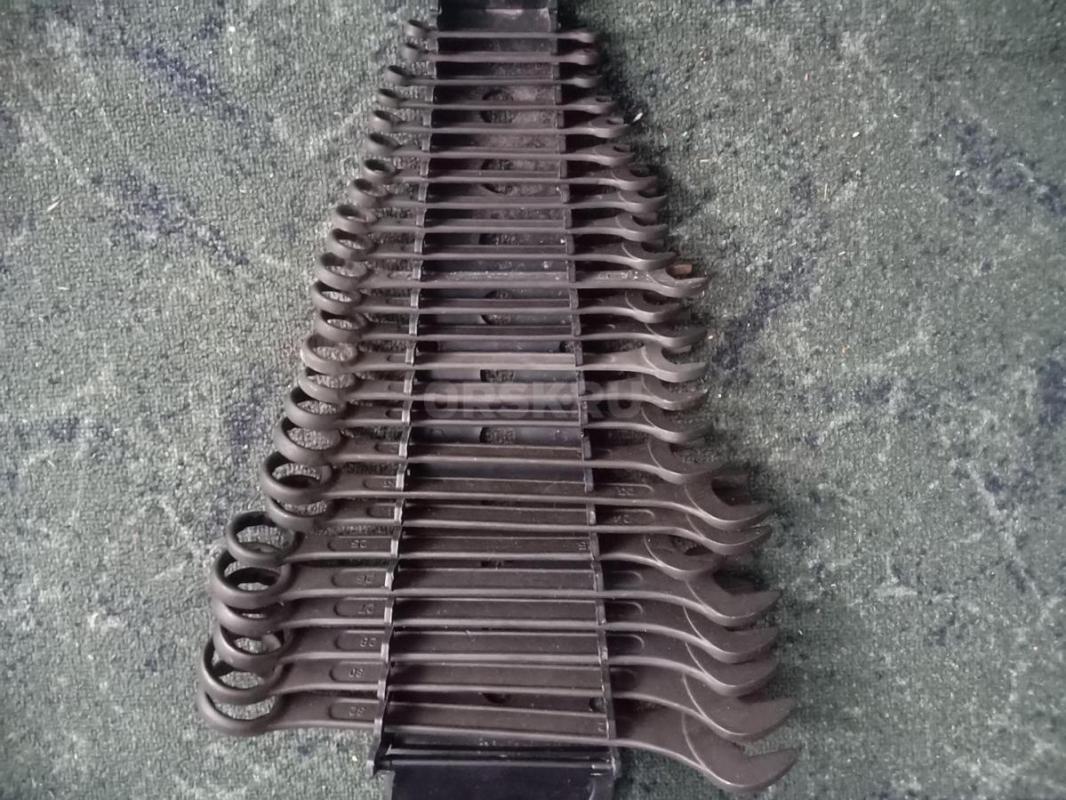 Продам набор ключей 25 шт  &amp;quot;Помощник&amp;quot; в хорошем состоянии. - Орск