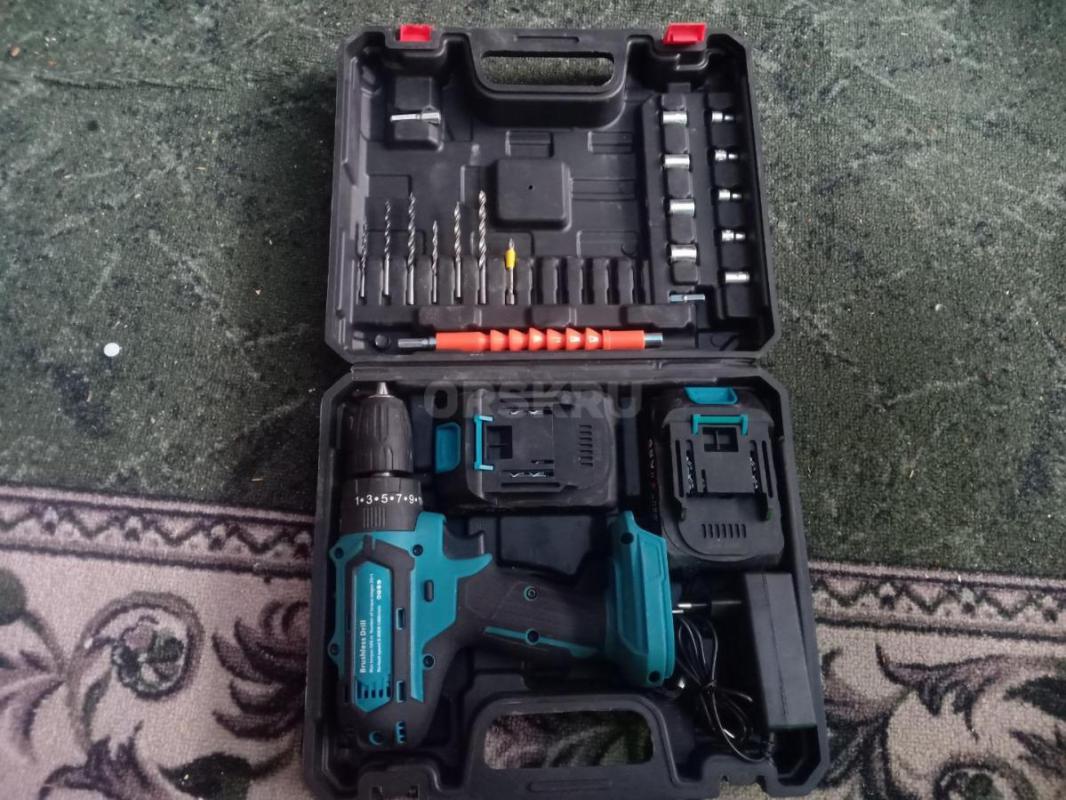 Продам шуруповерт Makita  в хорошем состоянии. - Орск