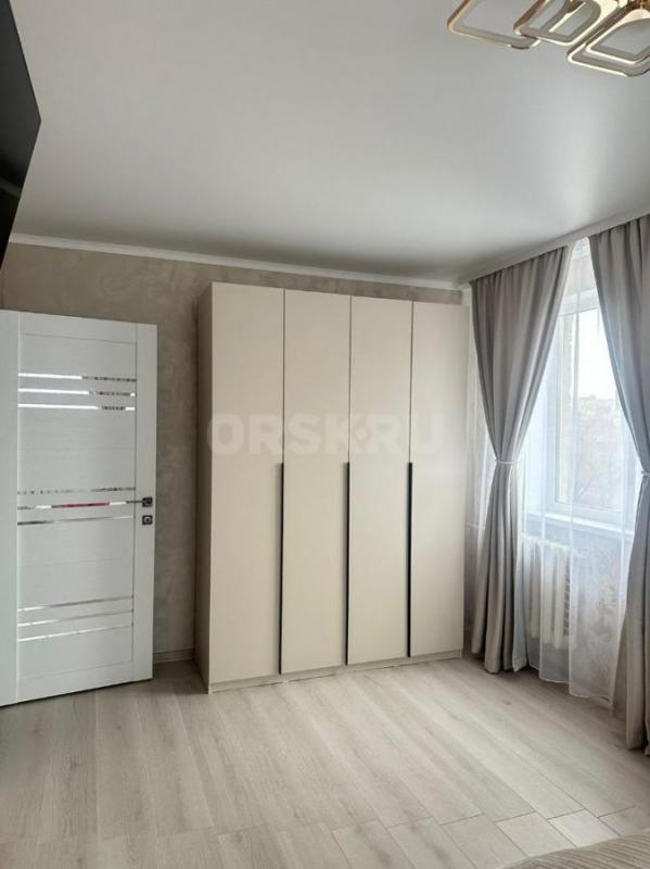 Продается 3-х комнатная квартира в отличном районе по адресу: ул. - Орск