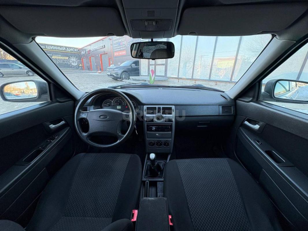 Двигатель 1.6 МТ (98 л. с.)
 Климат-контроль
 ГУР
 Подушка безопасности
 Юридически чист
 Полны - Орск