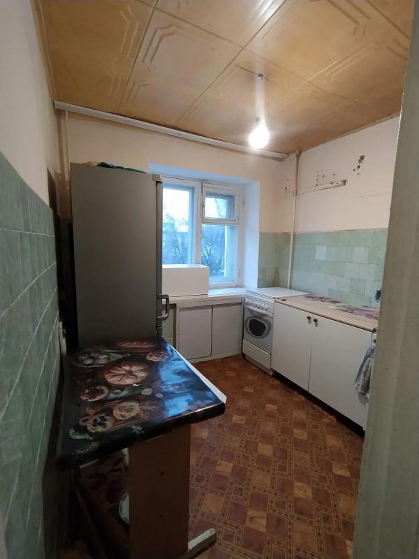 ПРОДАËТСЯ 1 - КОМНАТНАЯ КВАРТИРА, НА 2 ЭТАЖЕ, 5-ТИ ЭТАЖНОГО КИРПИЧНОГО ДОМА, В ЦЕНТРЕ ГОРОДА. - Новотроицк