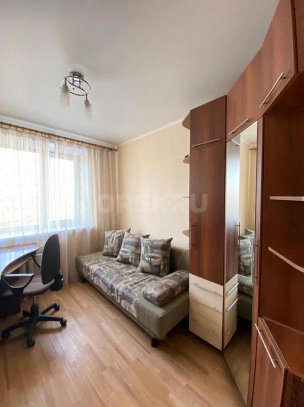 Продам 3 комнатную квартиру в 6 микрорайоне. - Орск