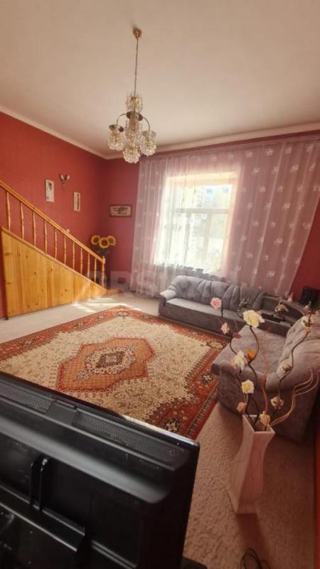 Продам уютный, просторный жилой дом по ул. - Орск