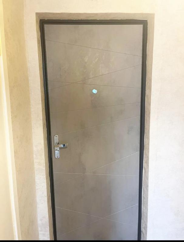 Продается 1-комнатная квартира УЛУЧШЕННОЙ ПЛАНИРОВКИ в отличном районе города по адресу: Винокурова - Новотроицк