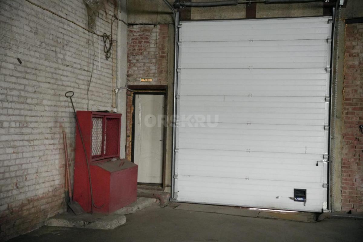 АО "Орскснаб" предлагает в аренду офисные и складские помещения находящиеся по адр - Орск