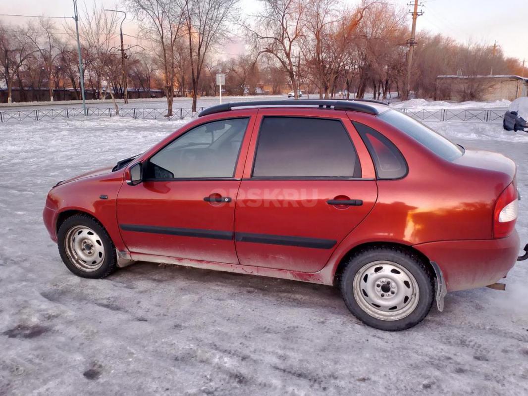 Продам Ладу Калину в отличном состоянии без дтп, стекла родные кузов без рыжиков масло не расходует - Новотроицк