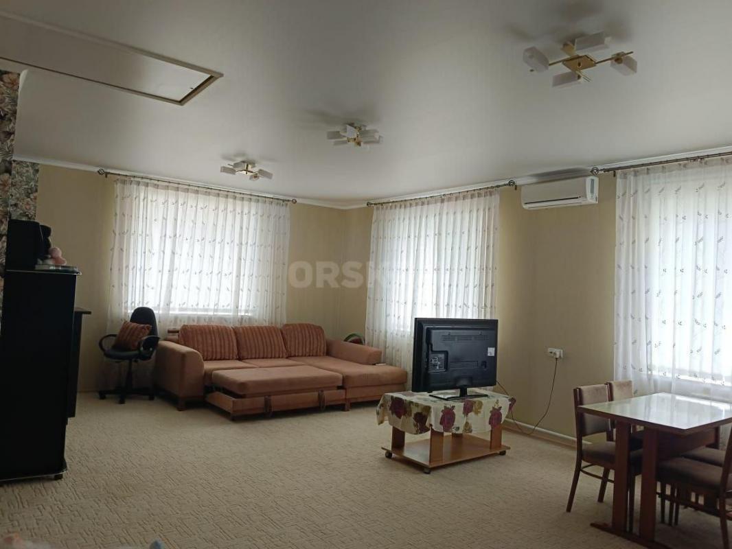 Продаётся уютный и просторный 2-х этажный жилой дом 213,4 кв. - Орск