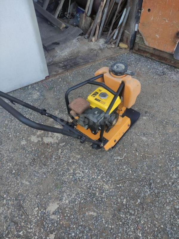продам трамбовку (виброплиту) б.у. - Орск