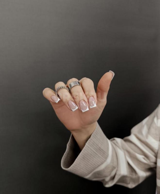 Меня зовут Алина,я сертифицированный мастер маникюра и педикюра. - Орск