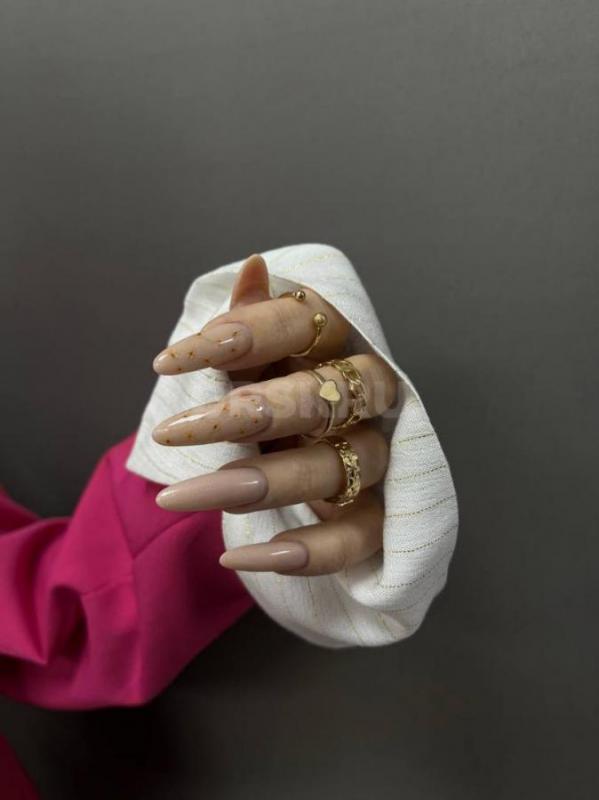 Меня зовут Алина,я сертифицированный мастер маникюра и педикюра. - Орск