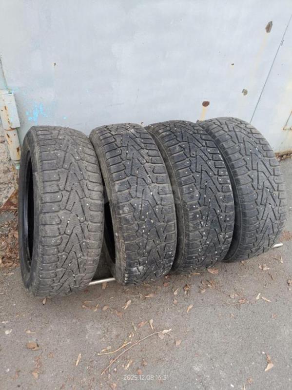 Комплект зимних шин (б/у, 4 шт.) Pirelli Ice Zero. - Орск