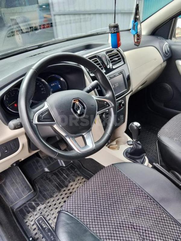 В отличном состоянии, 2 комплекта резины, редкая эксплуатация, хорошая комплектация. - Орск